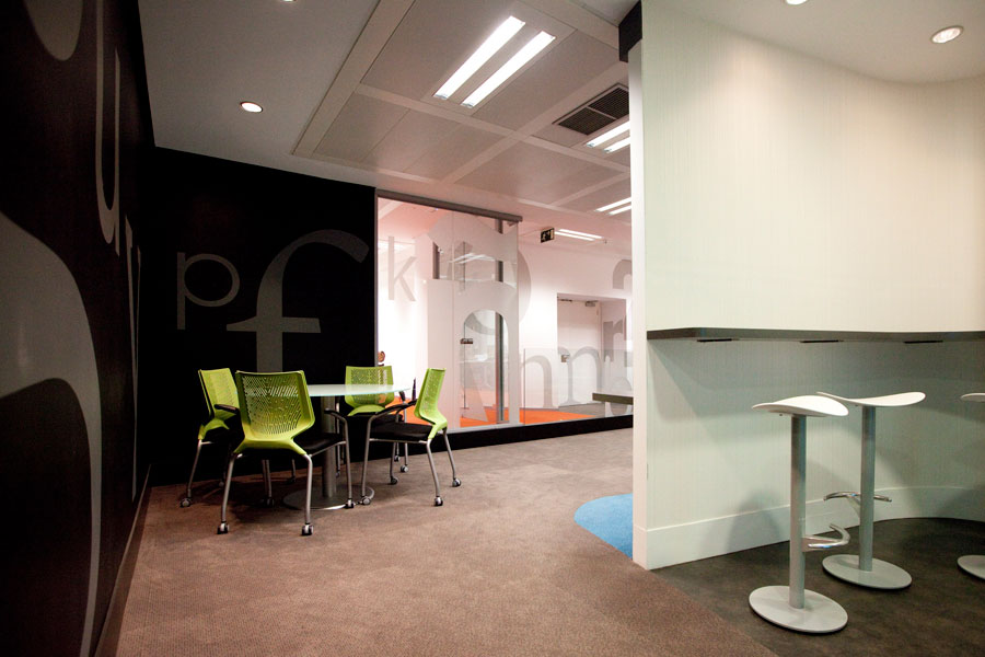 Instalaciones de la Escuela de Periodismo y Comunicación Unidad Editorial